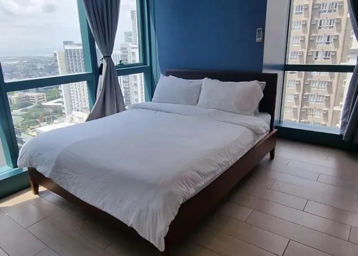 New! Tranquil 2-bedroom With Balcony Bgc Uptown Apartment Manila