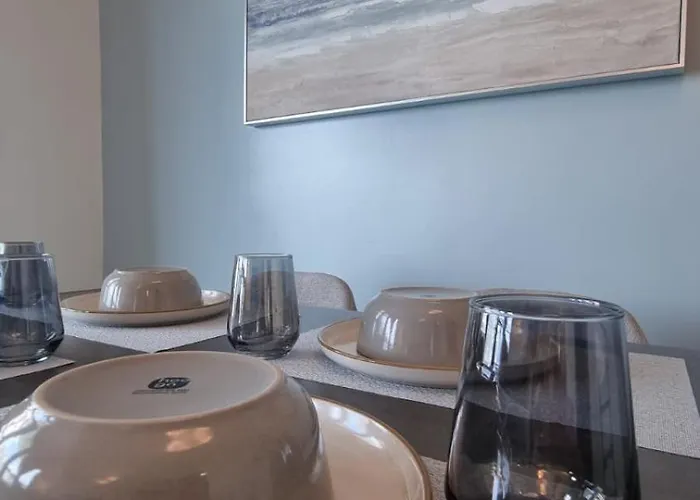 New! Tranquil 2-bedroom With Balcony Bgc Uptown *